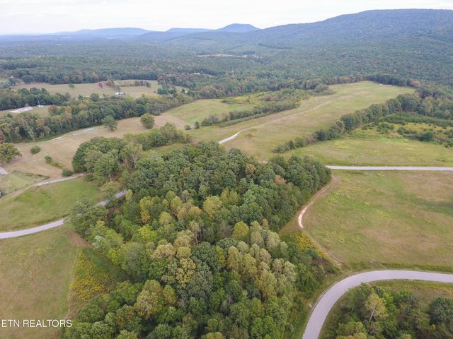 Noah Lane, Crossville, TN 38555