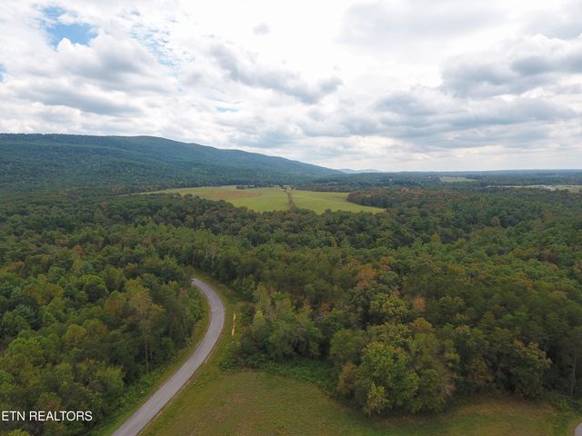 Noah Lane, Crossville, TN 38555