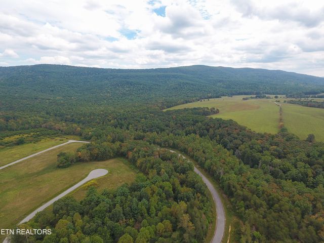 Noah Lane, Crossville, TN 38555