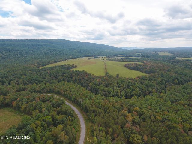 Noah Lane, Crossville, TN 38555