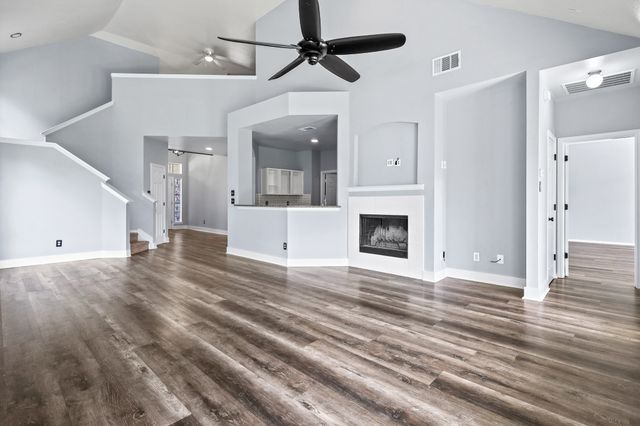 305 Creekside Drive, Anna, TX 75409