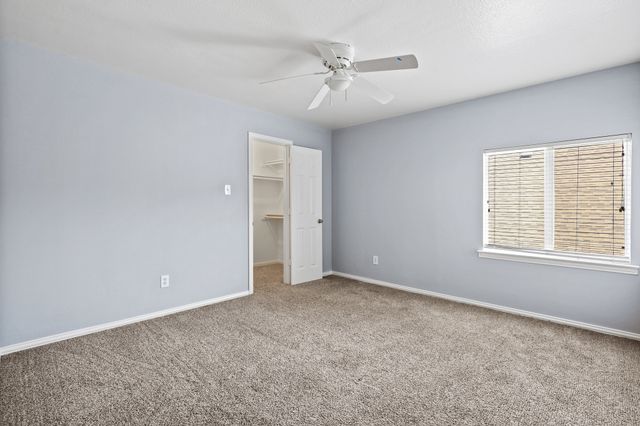 305 Creekside Drive, Anna, TX 75409