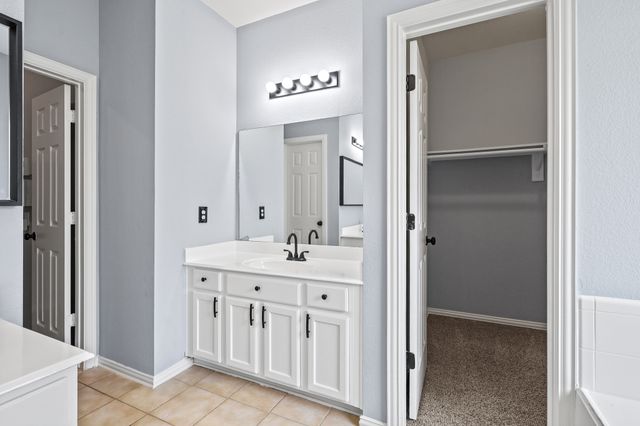 305 Creekside Drive, Anna, TX 75409