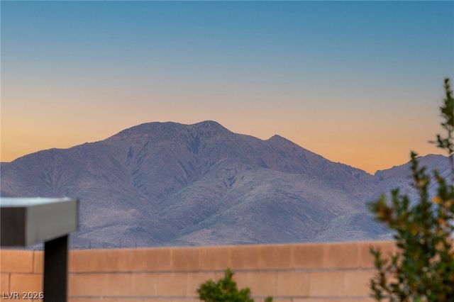 3489 Lamberto Cliff Way, Henderson, NV 89044