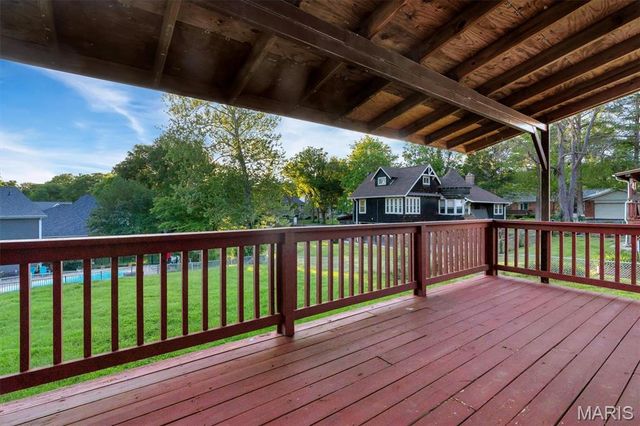 8679 General Grant Lane, Crestwood, MO 63123