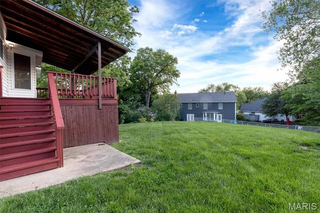 8679 General Grant Lane, Crestwood, MO 63123
