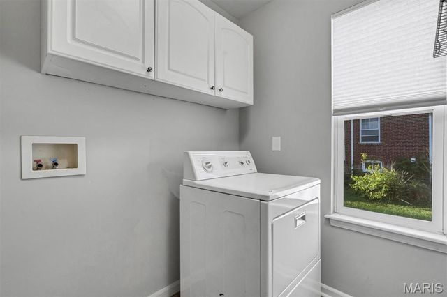 8679 General Grant Lane, Crestwood, MO 63123