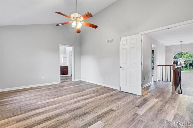 8679 General Grant Lane, Crestwood, MO 63123