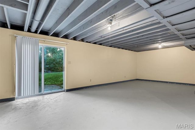 8679 General Grant Lane, Crestwood, MO 63123