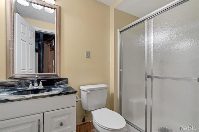 8679 General Grant Lane, Crestwood, MO 63123