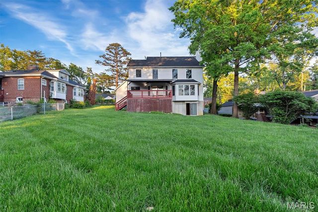 8679 General Grant Lane, Crestwood, MO 63123