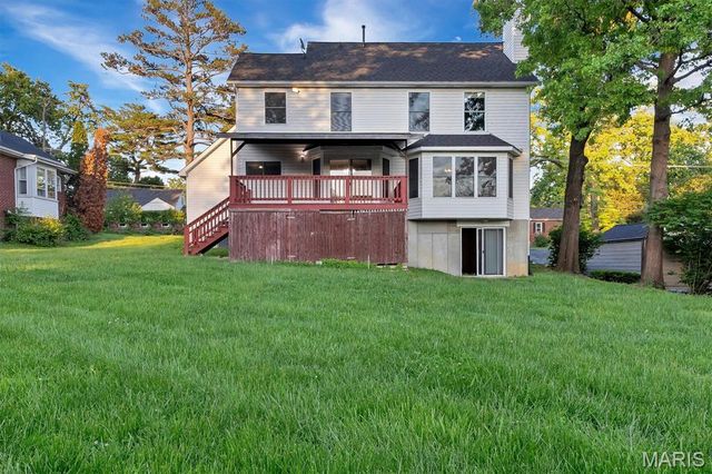 8679 General Grant Lane, Crestwood, MO 63123
