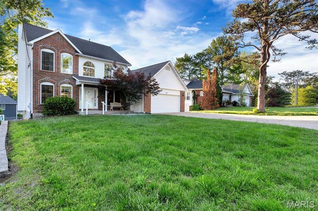 8679 General Grant Lane, Crestwood, MO 63123