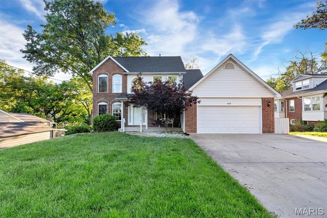8679 General Grant Lane, Crestwood, MO 63123