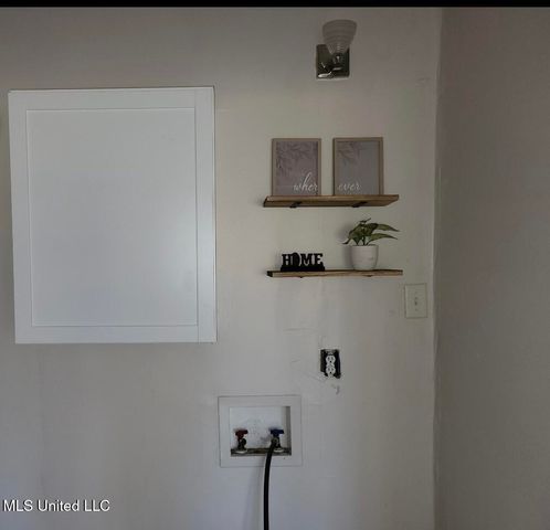 2871 Woodside Drive, Jackson, MS 39212