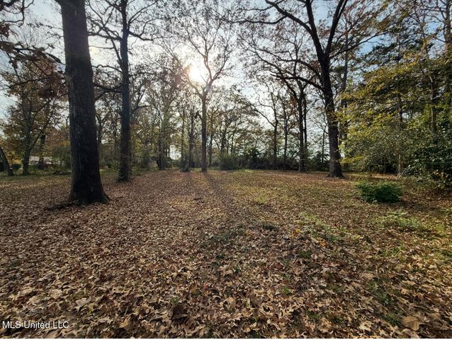 2871 Woodside Drive, Jackson, MS 39212