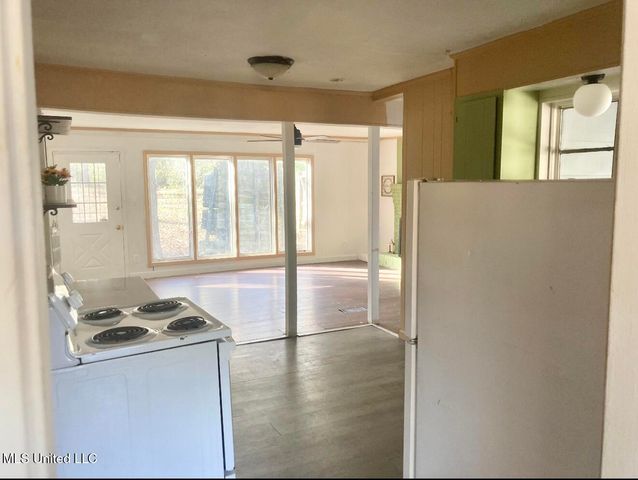 2871 Woodside Drive, Jackson, MS 39212