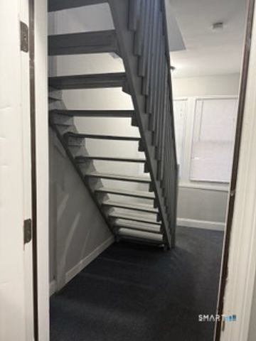 20 Dean Street 1, Stamford, CT 06902