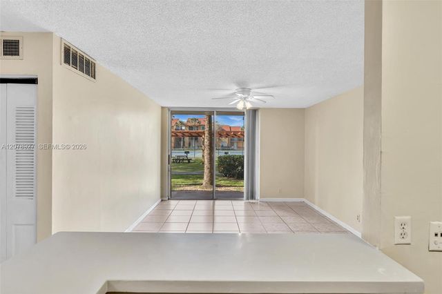 10765 Cleary Boulevard 104, Plantation, FL 33324