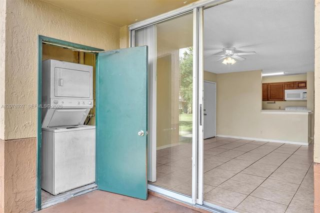 10765 Cleary Boulevard 104, Plantation, FL 33324