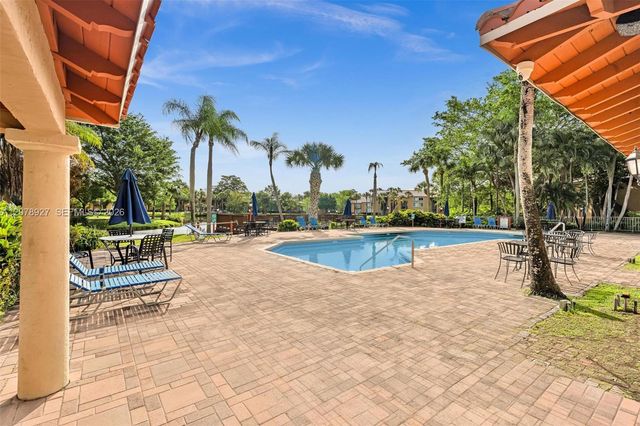 10765 Cleary Boulevard 104, Plantation, FL 33324