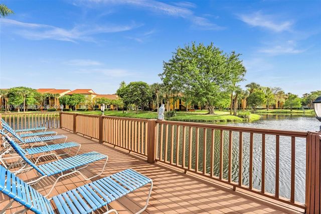 10765 Cleary Boulevard 104, Plantation, FL 33324