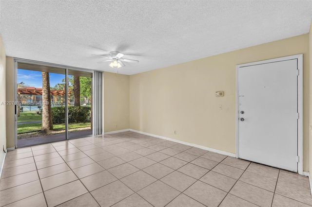 10765 Cleary Boulevard 104, Plantation, FL 33324