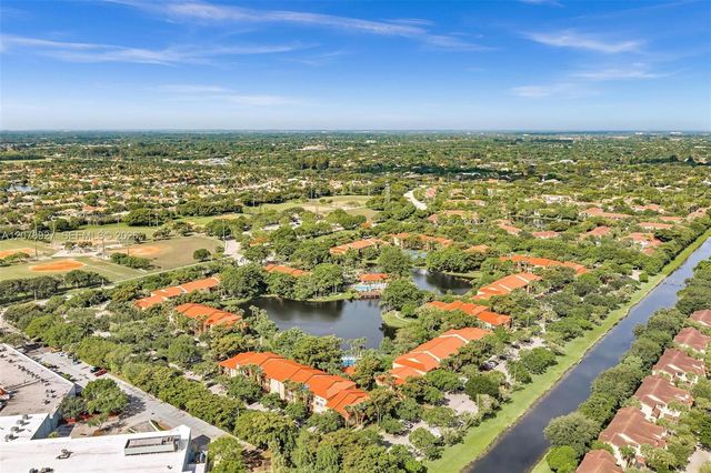10765 Cleary Boulevard 104, Plantation, FL 33324