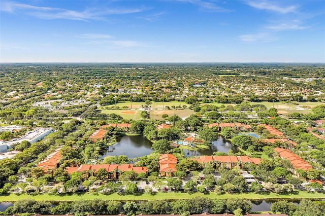 10765 Cleary Boulevard 104, Plantation, FL 33324