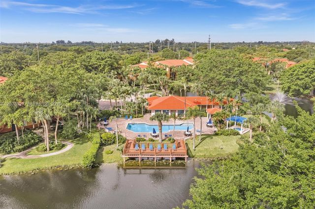 10765 Cleary Boulevard 104, Plantation, FL 33324