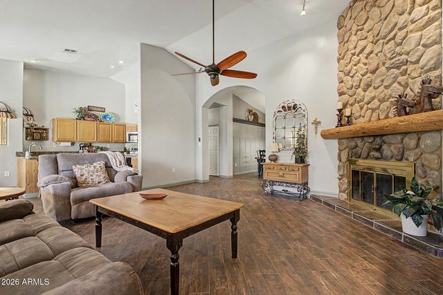 23712 N 104th Avenue, Peoria, AZ 85383