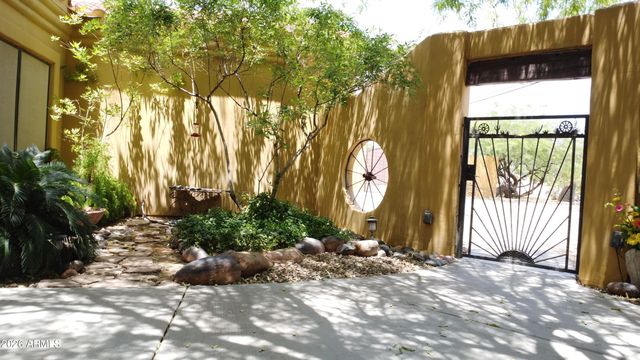 23712 N 104th Avenue, Peoria, AZ 85383