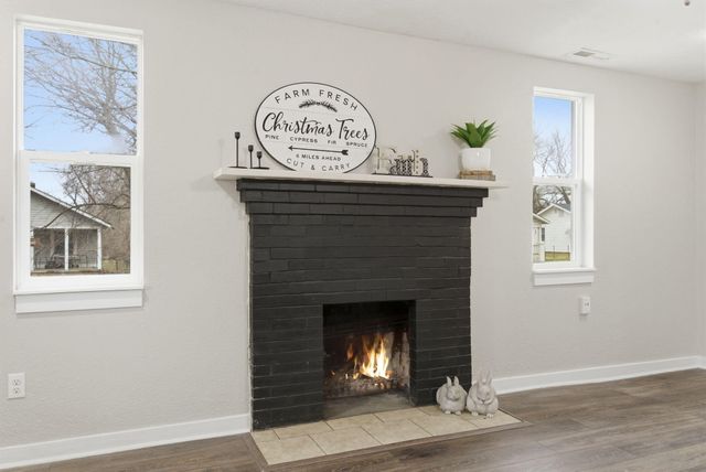 500 S Warren Avenue, Springfield, MO 65806