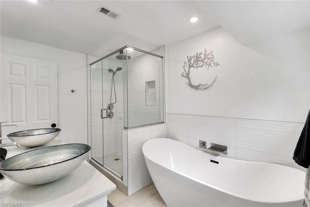 5100 Mahogany Ridge DR, Naples, FL 34119