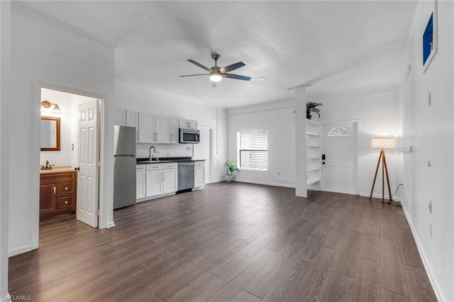 5100 Mahogany Ridge DR, Naples, FL 34119