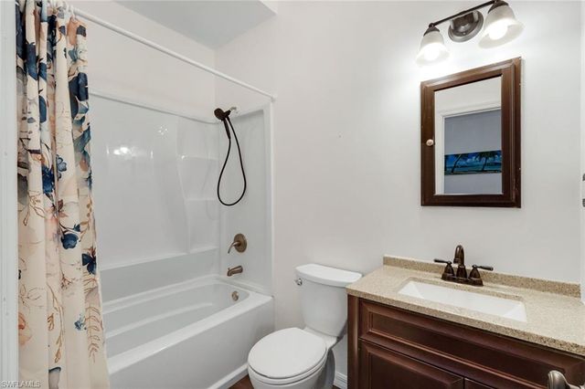 5100 Mahogany Ridge DR, Naples, FL 34119