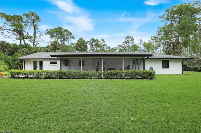 5100 Mahogany Ridge DR, Naples, FL 34119