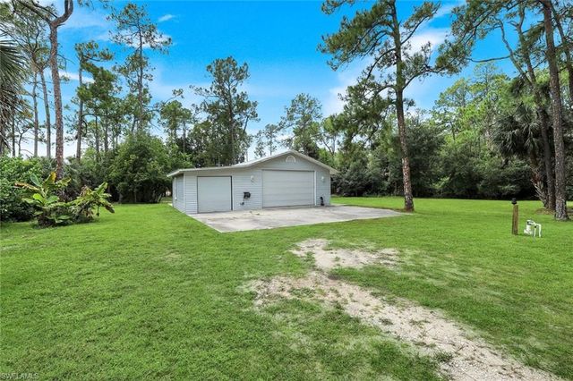 5100 Mahogany Ridge DR, Naples, FL 34119