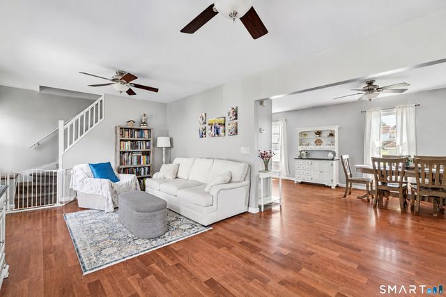 15 Laden Avenue, Wallingford, CT 06492