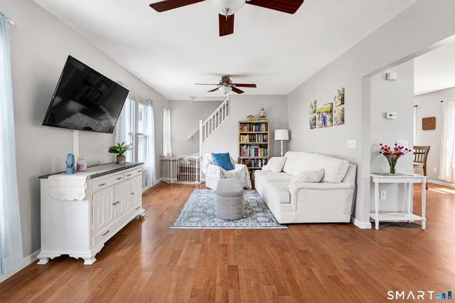 15 Laden Avenue, Wallingford, CT 06492