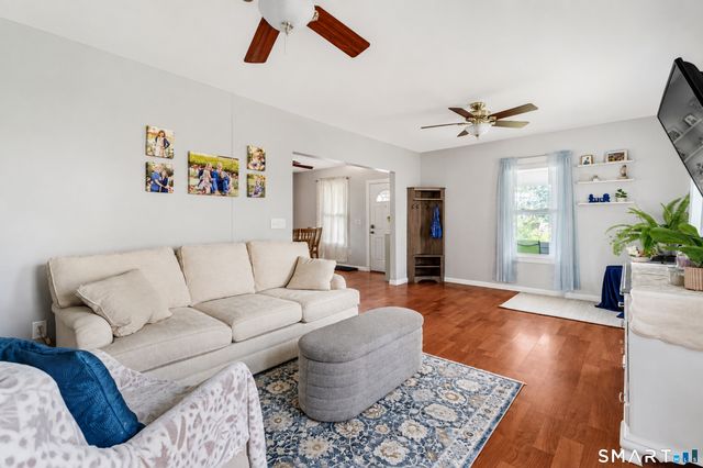 15 Laden Avenue, Wallingford, CT 06492