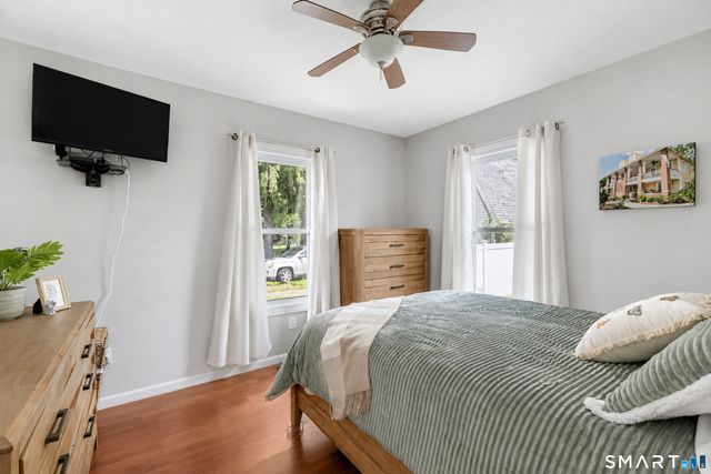 15 Laden Avenue, Wallingford, CT 06492