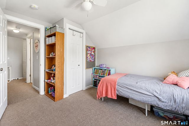 15 Laden Avenue, Wallingford, CT 06492