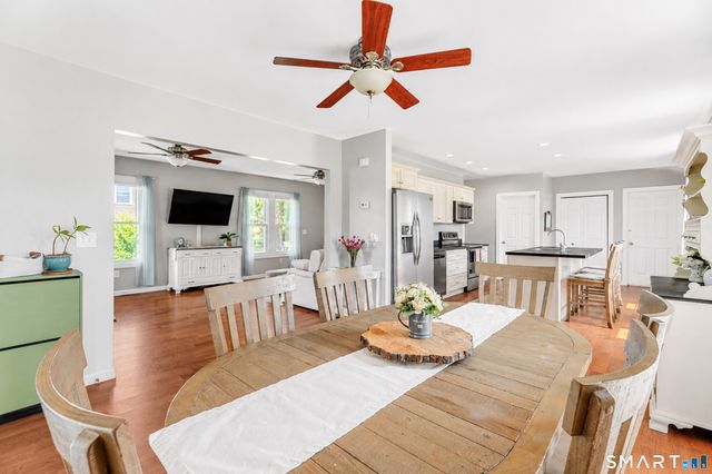 15 Laden Avenue, Wallingford, CT 06492