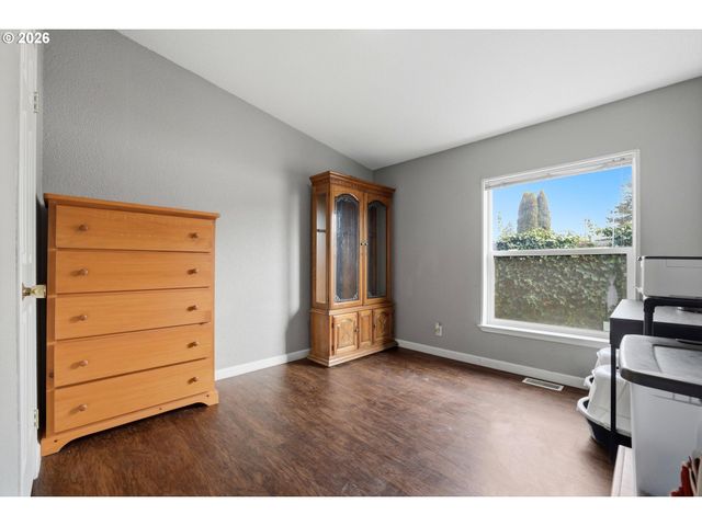 1005 FERRY St 13, Dayton, OR 97114