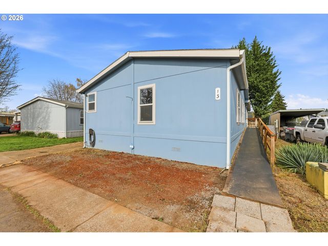 1005 FERRY St 13, Dayton, OR 97114