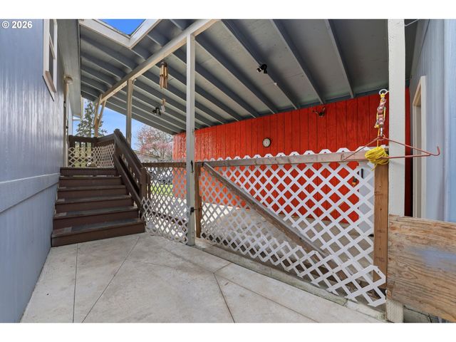 1005 FERRY St 13, Dayton, OR 97114