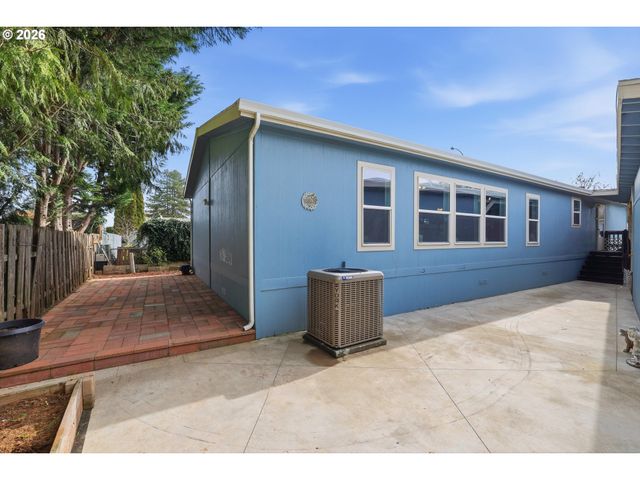 1005 FERRY St 13, Dayton, OR 97114