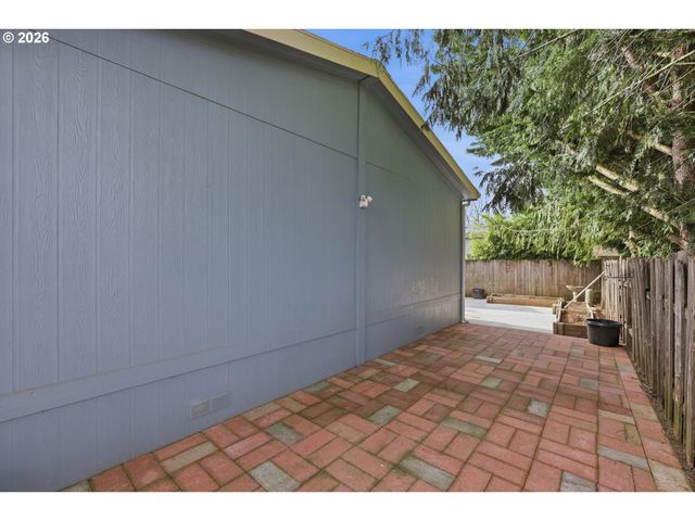 1005 FERRY St 13, Dayton, OR 97114