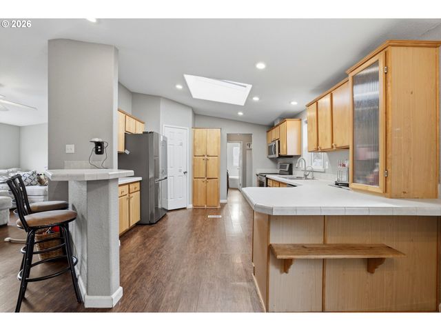 1005 FERRY St 13, Dayton, OR 97114